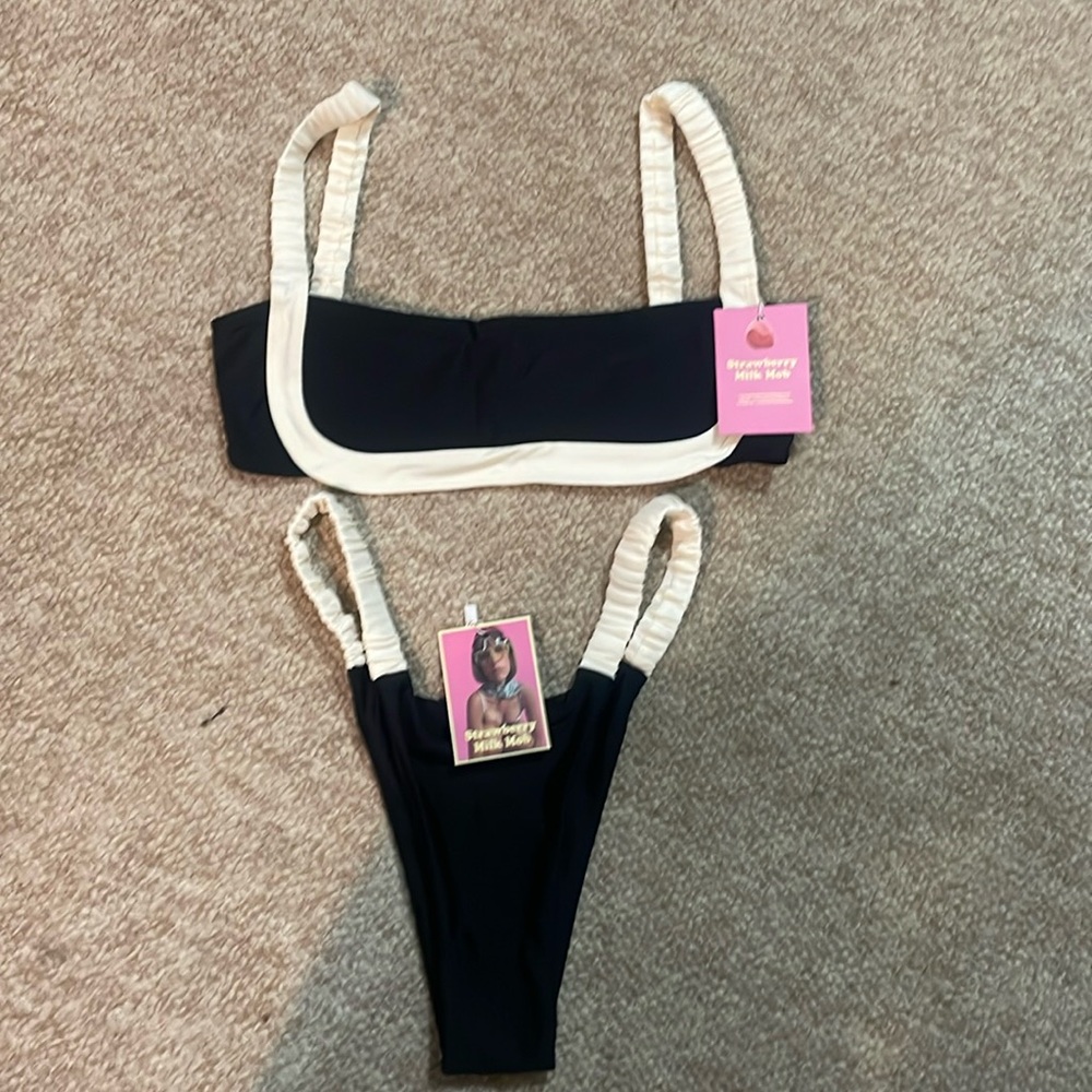 Strawberry Milk Mob - Sporty Top / Bottom
Both Size - M 
NWT. 
NEVER WORN.